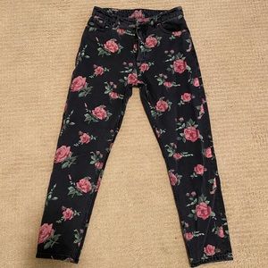 Rose pattern high waisted jeans